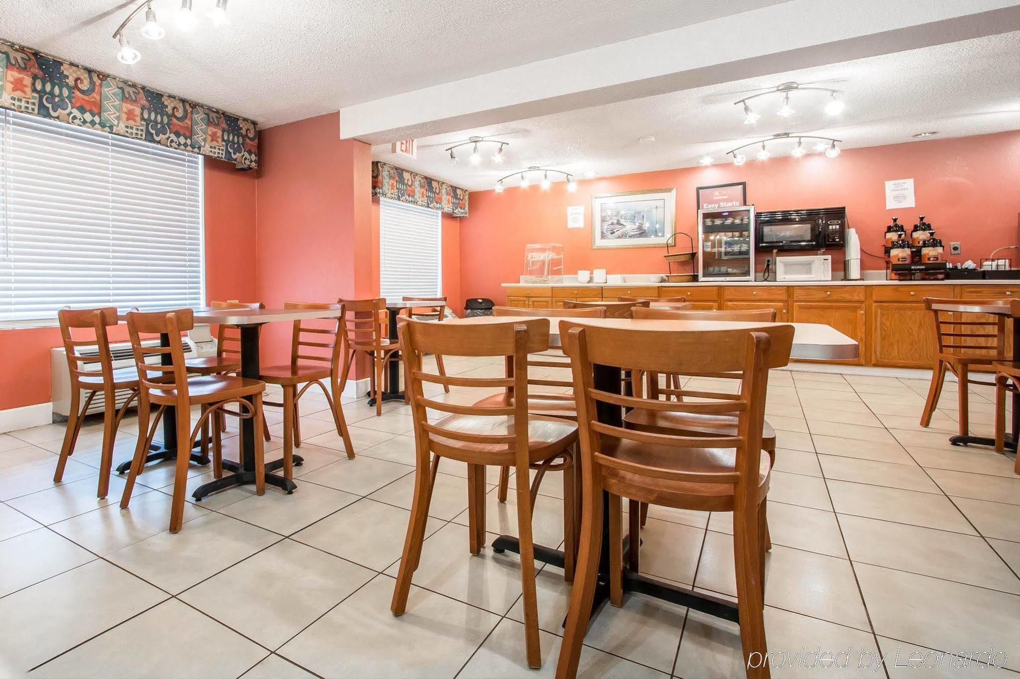 Econo Lodge Pooler - Savannah I-95 Екстериор снимка