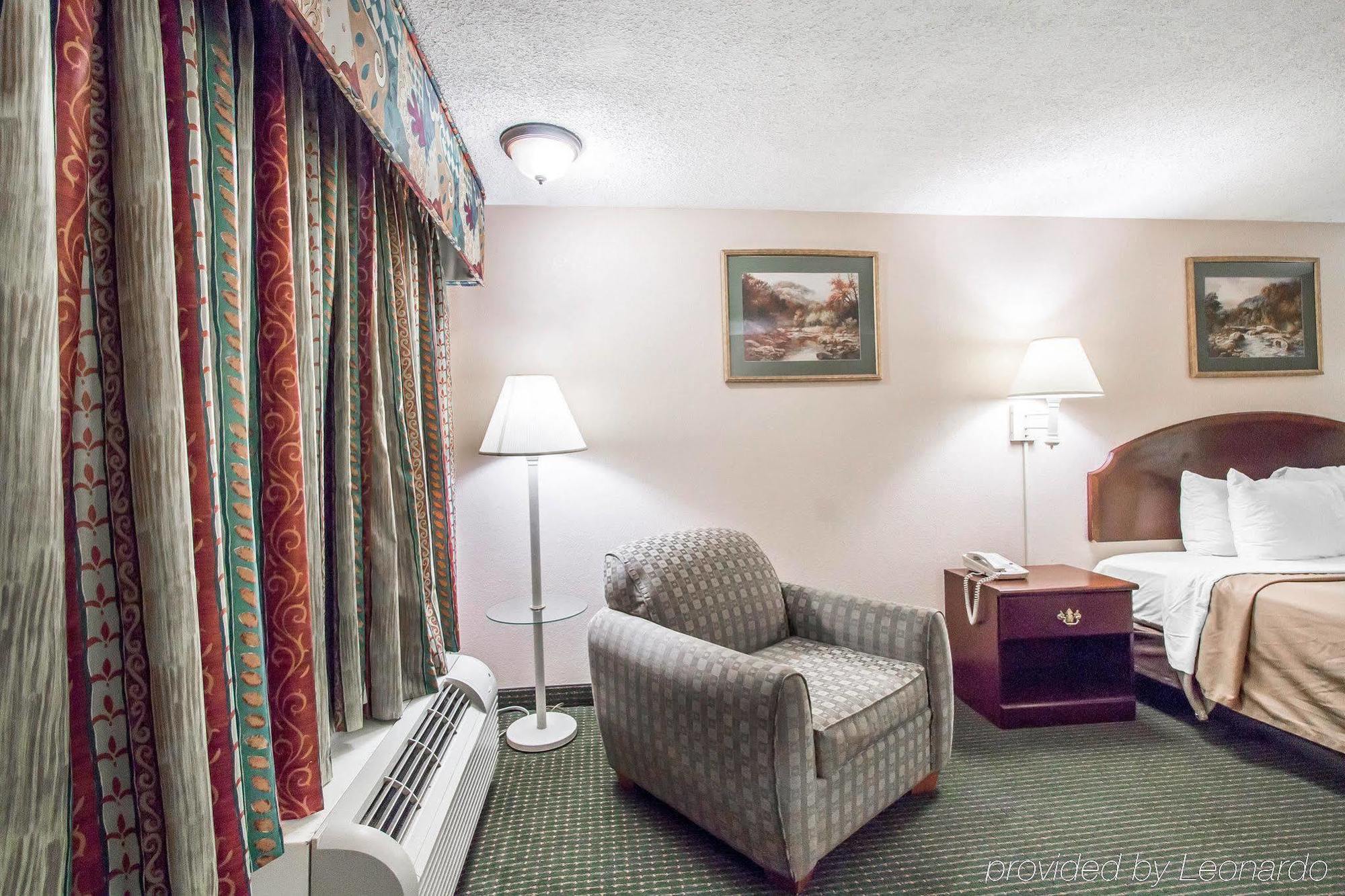 Econo Lodge Pooler - Savannah I-95 Екстериор снимка