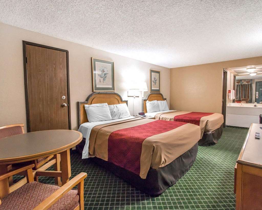 Econo Lodge Pooler - Savannah I-95 Стая снимка