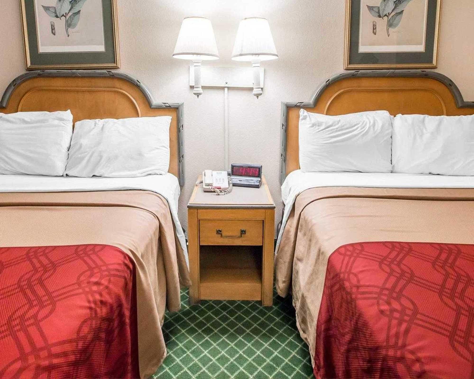 Econo Lodge Pooler - Savannah I-95 Екстериор снимка